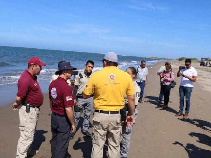 Prohíben ingresar a playa El Maviri tras derrame de combustible