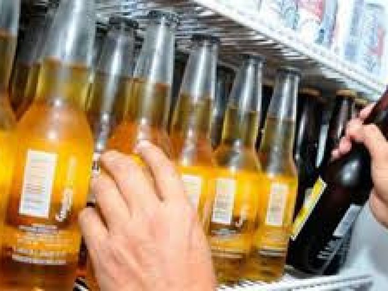 Prohíben la compra y venta de alcohol durante la contingencia