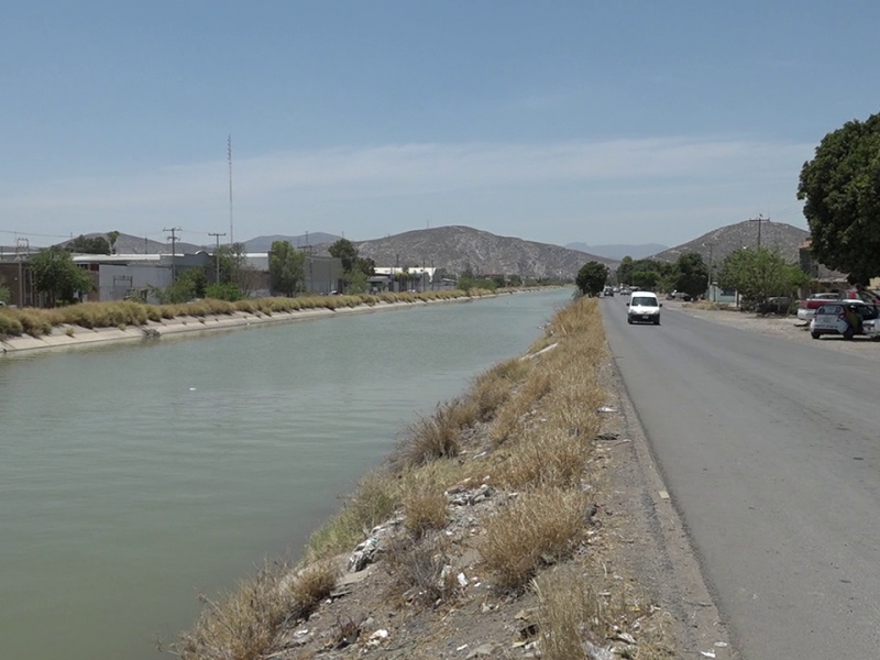 Prohibido nadar en canales de agua de riego