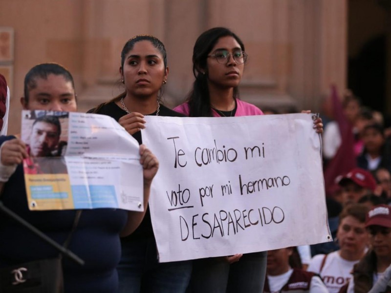 Promete Claudia Delgadillo atender a familias de desaparecidos