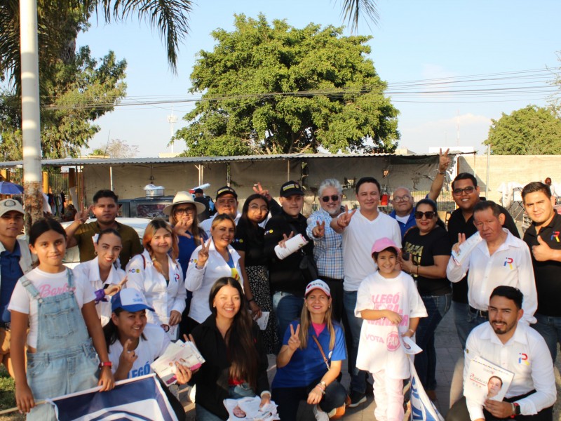 Promete Marcos Rosalío mejorar servicios en Tlajomulco