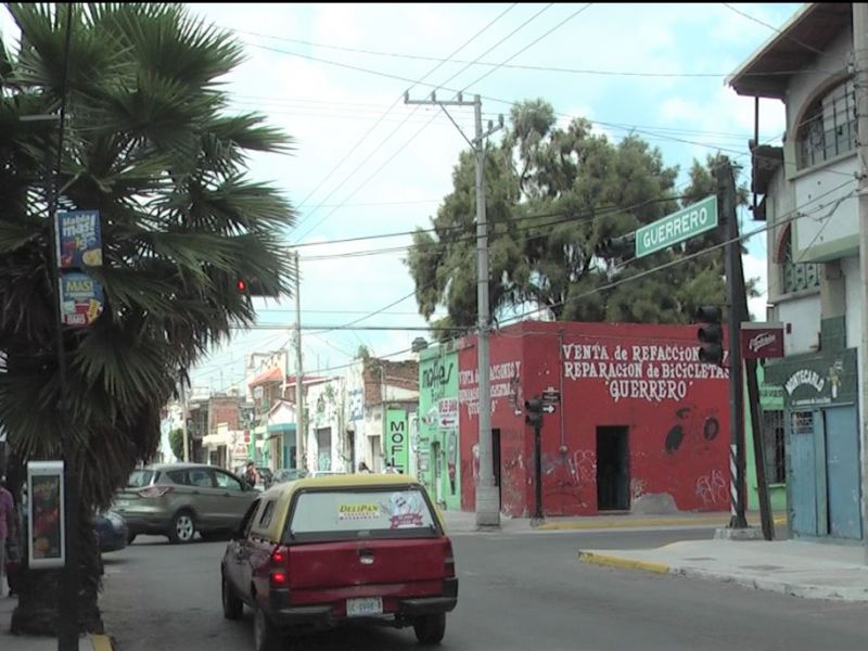 Promete municipio reponer poste de alumbrado público