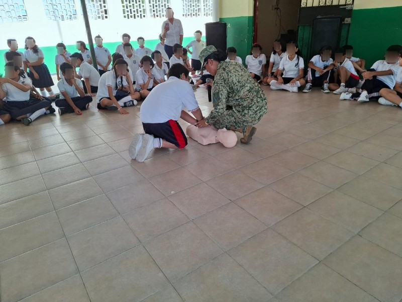 Promueve Hospital Militar Tuxpan, Primeros Auxilios