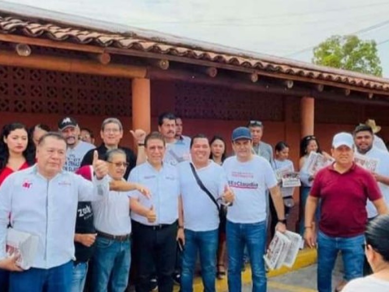 Promueven a Claudia Sheinbaum en el centro de Zihuatanejo