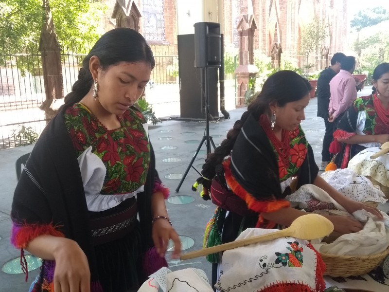 Promueven cocineras tradicionales propiedades curativas del atole