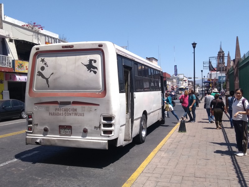 Promueven reordenamiento de paraderos de transporte en Zamora