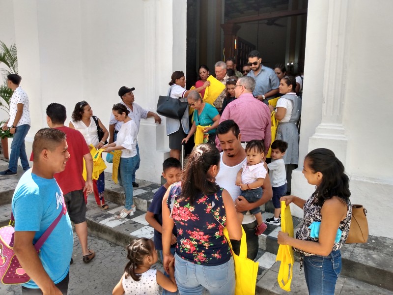 Promueven uso de bolsas ecológicas