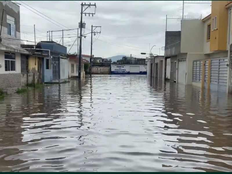 Pronosticasn fuertes vientos y lluvia este fin de semana