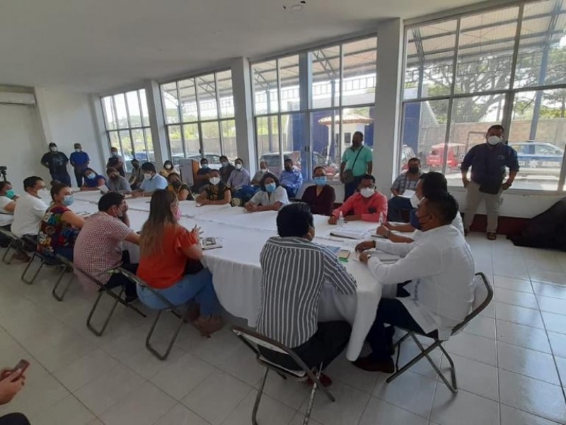 Propondrá alcalde construcción de un nuevo mercado en Juchitán