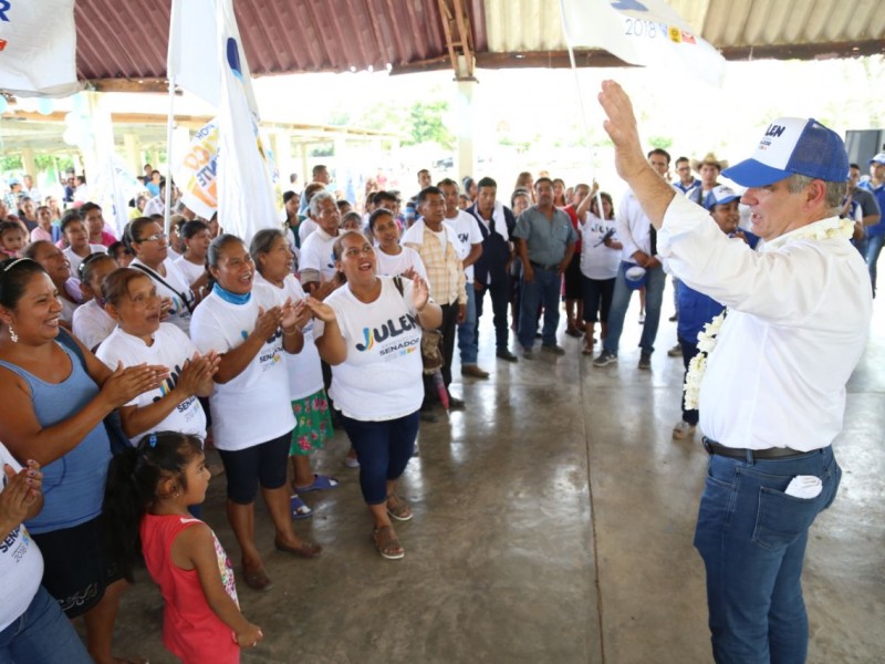 Propone candidato al senado atención educativa