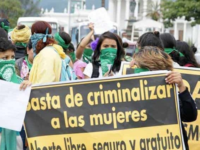 Proponen amnistía para presas por abortar