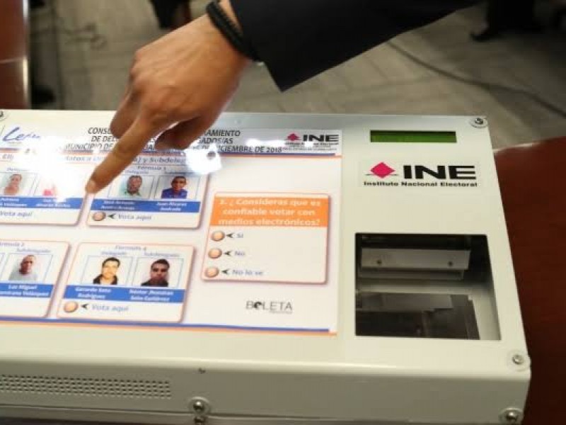 Proponen el uso de urnas electrónicas en votaciones