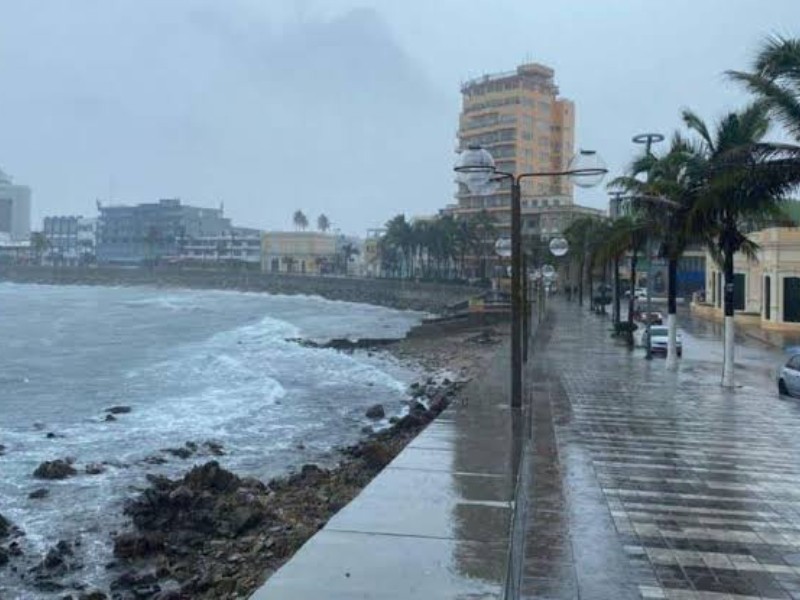 Protección Civil alerta por temporada de lluvias en Mazatlán