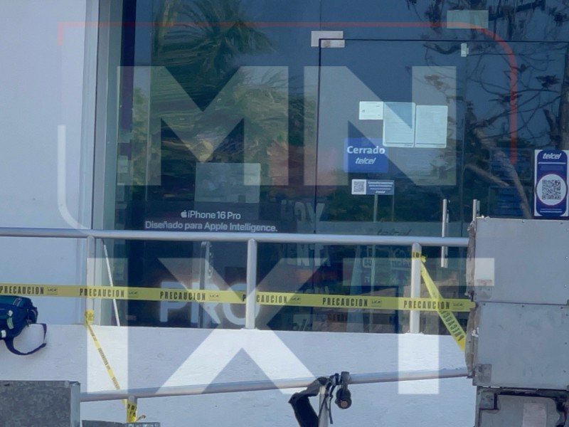 Protección Civil clausura Centro de Atención a Clientes Ixtapa
