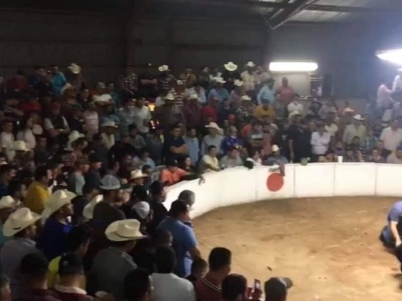 Protección Civil clausura palenque en El Fuerte