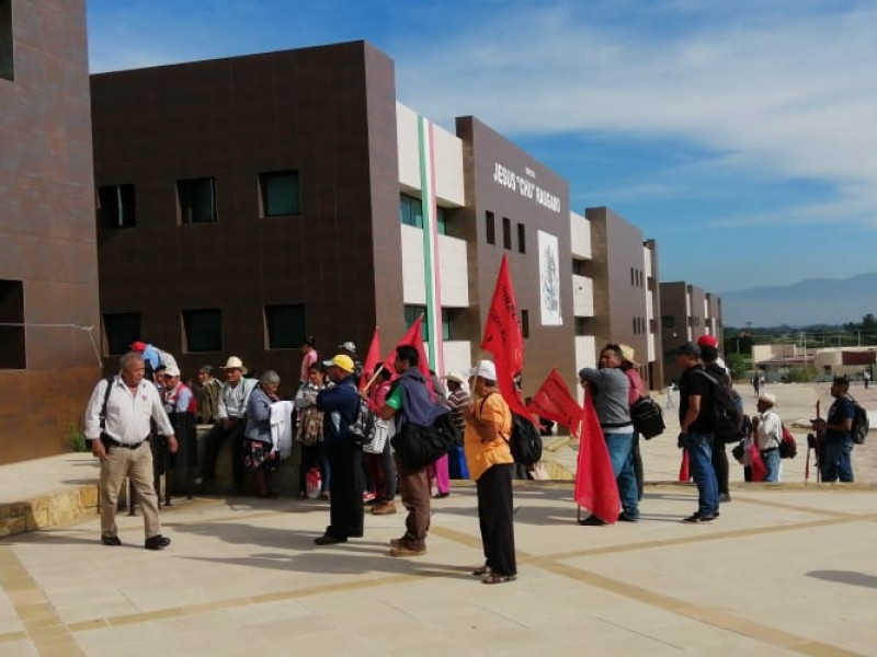 Protesta en Ciudad Judicial, piden recursos para comunidades