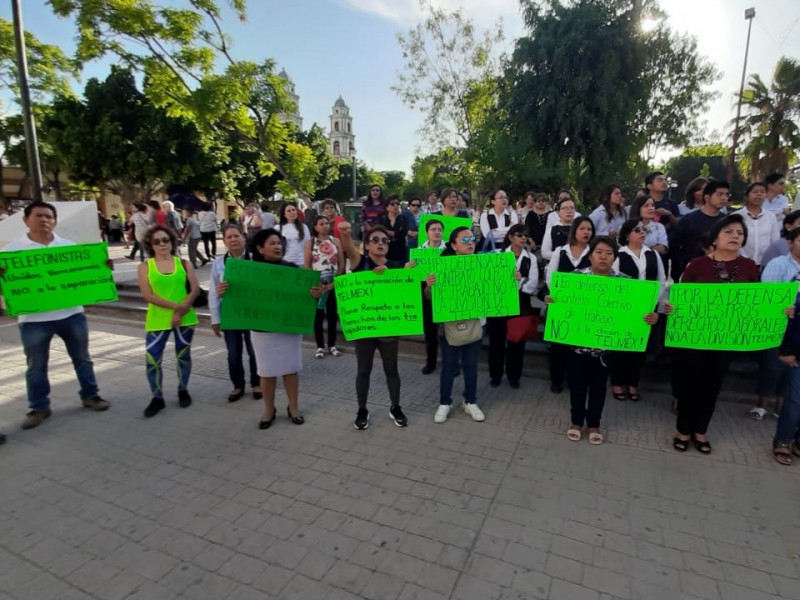 Protesta en Tehuacán sindicato de telefonistas