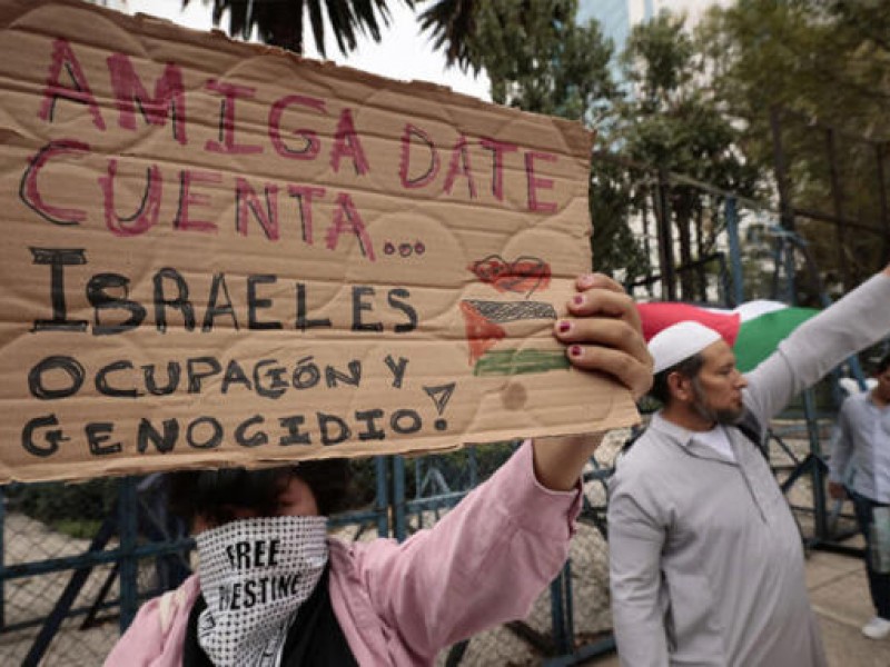 Protestan a favor de Palestina frente a embajada de EU
