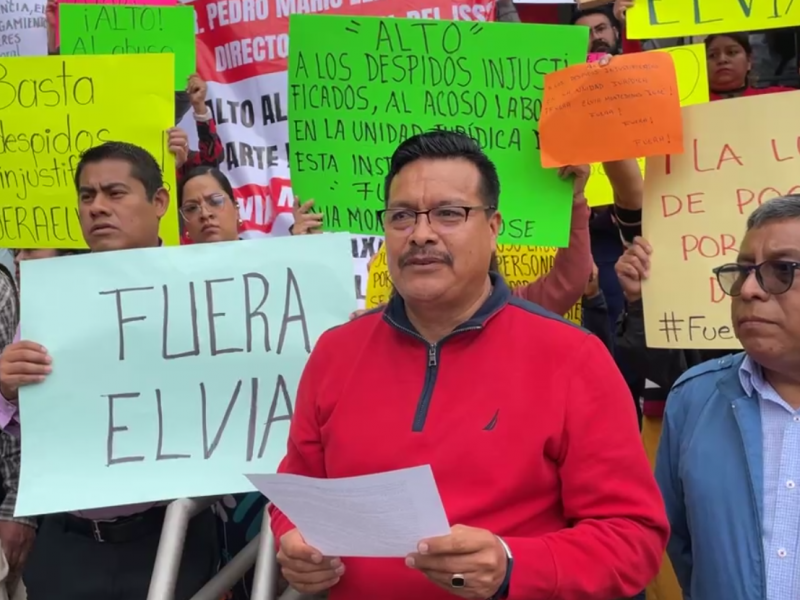 Protestan afiliados al SIT-ISSSTE, denuncian despidos injustificados