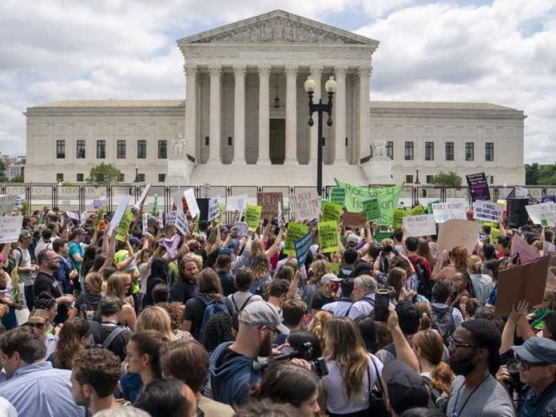 Protestan en EEUU por sentencia contra el aborto legal