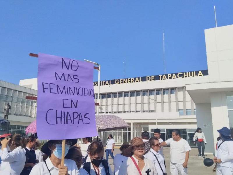 Protestan en Tapachula exigen justicia por el feminicidio de Lucrecia