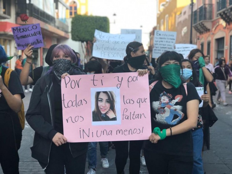 Protestan mujeres por feminicidios; exigen justicia
