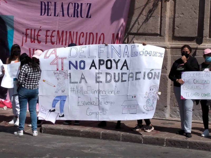 Protestan para demandar recurso suficiente para Escuelas de Tiempo Completo