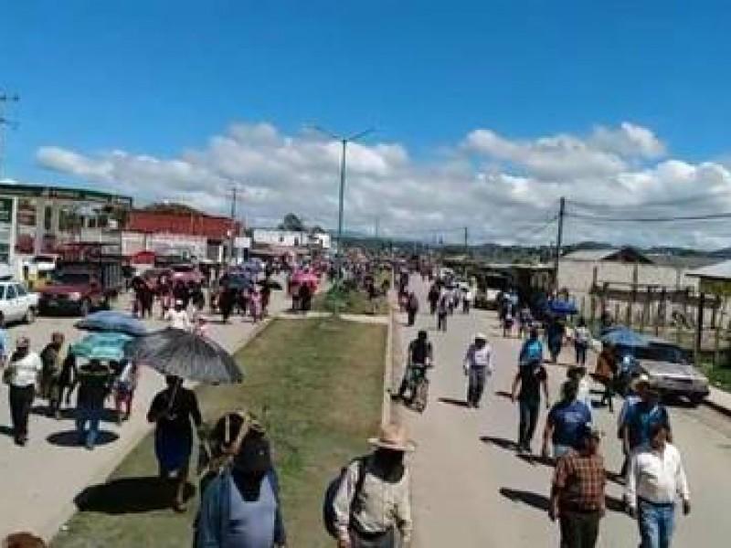 Protestan pobladores en Altamirano ante ingobernabilidad