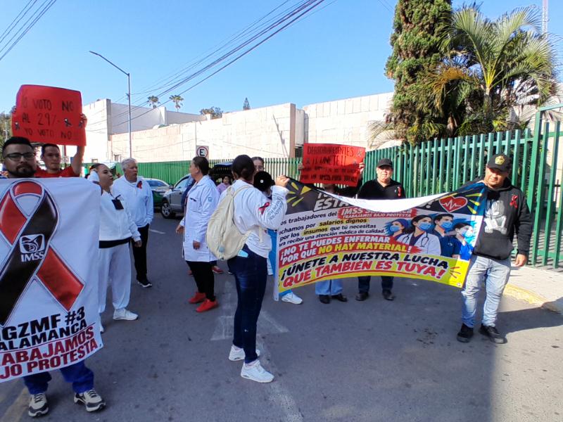 Protestan por falta de insumos médicos mejores condiciones laborales