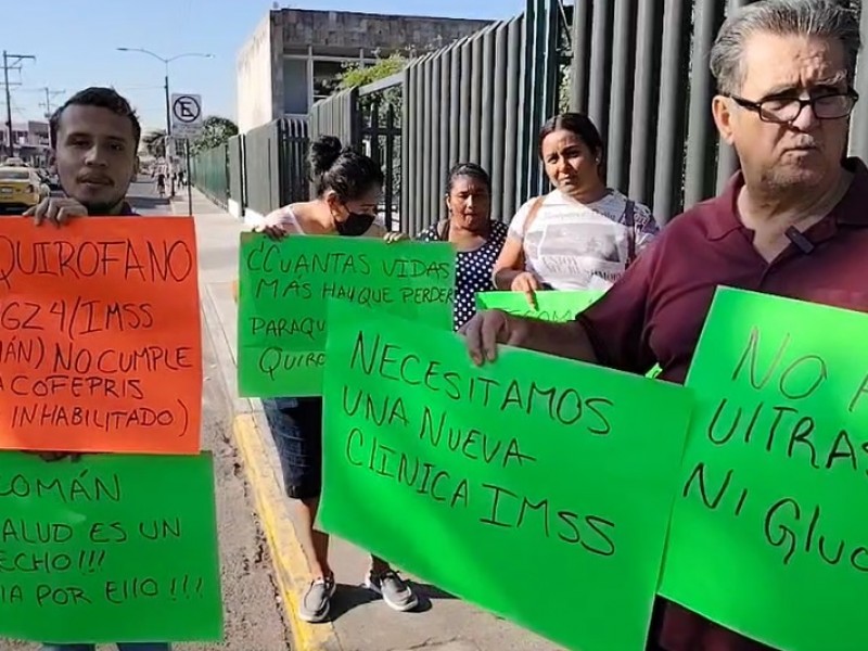 Protestan por falta de medicinas y quirófano en IMSS Tecomán