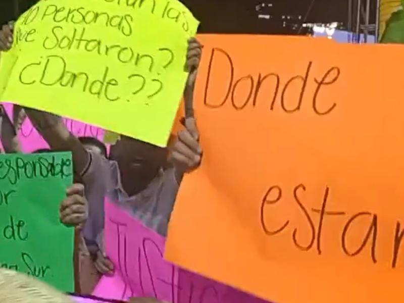 Protestan por internos tras cateo en centro de rehabilitación