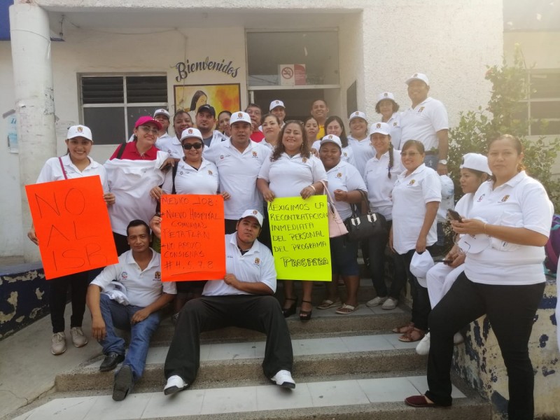 Protestan sindicalizados del hospital comunitario de Petatlán