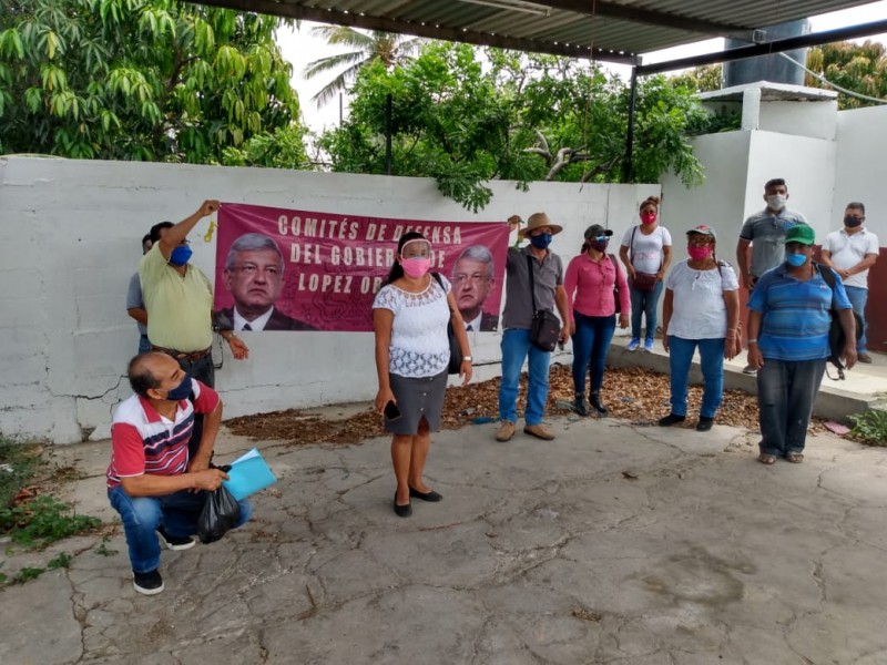 Protestan usuarios en la CFE por alto cobro del servicios