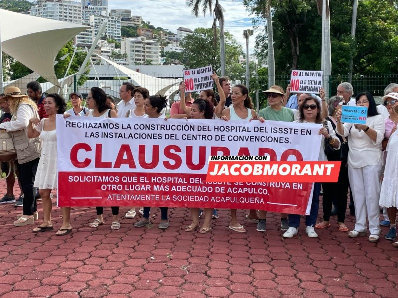 Protestan vecinos de Costa Azul contra nuevo hospital del ISSTE