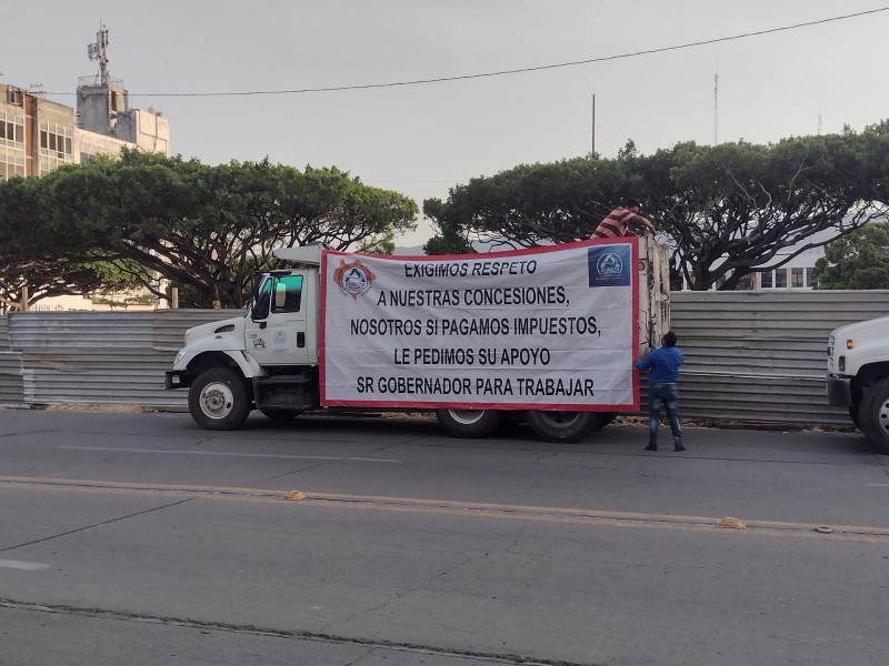Protestan volqueteros piden ser tomados en cuenta en obra pública