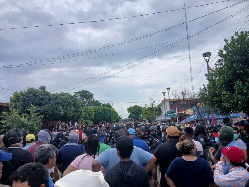 Protestas persisten en Tuxtilla por resultados electorales de junio