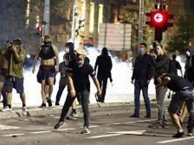 Protestas postelectorales en Belgrado deja al menos 35 detenidos