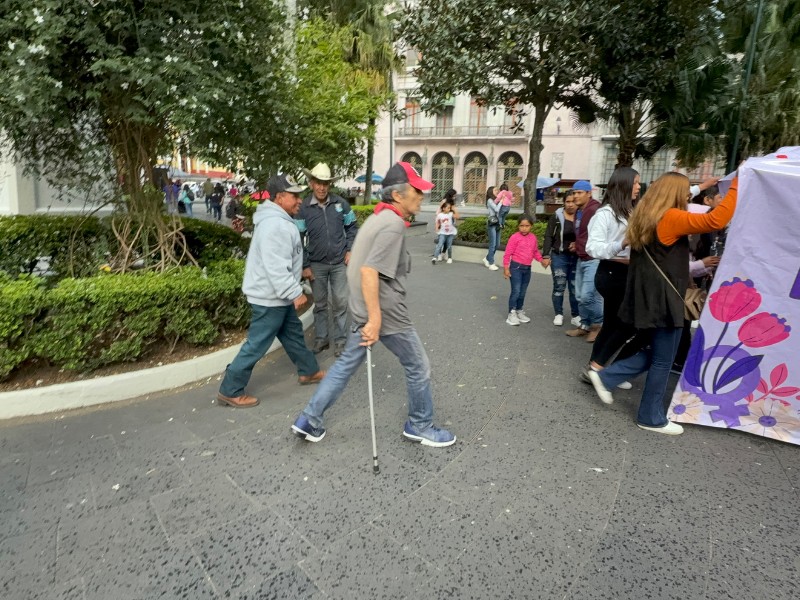 Protestas y conato de violencia marcan informe de Manuel Huerta en Xalapa