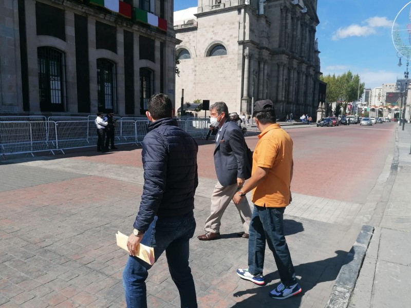 Proveedores exigen pago al Ayuntamiento de Toluca