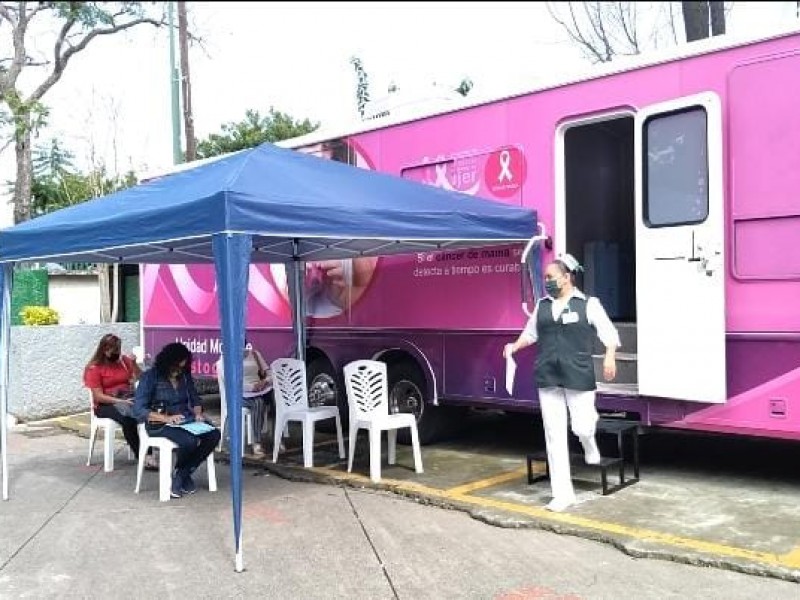 Pruebas de mastografía a derechohabientes del IMSS en Morelia