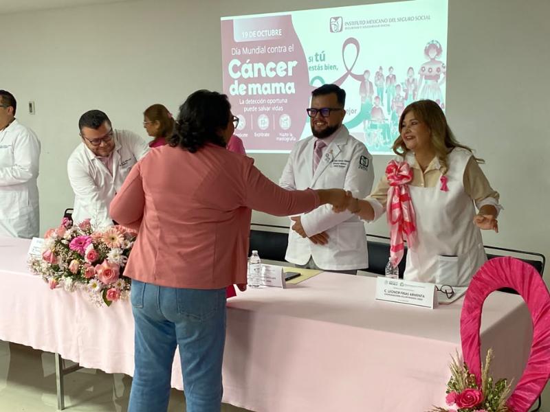 Prótesis artesanales buscan devolver confianza a mujeres que enfrentaron cáncer