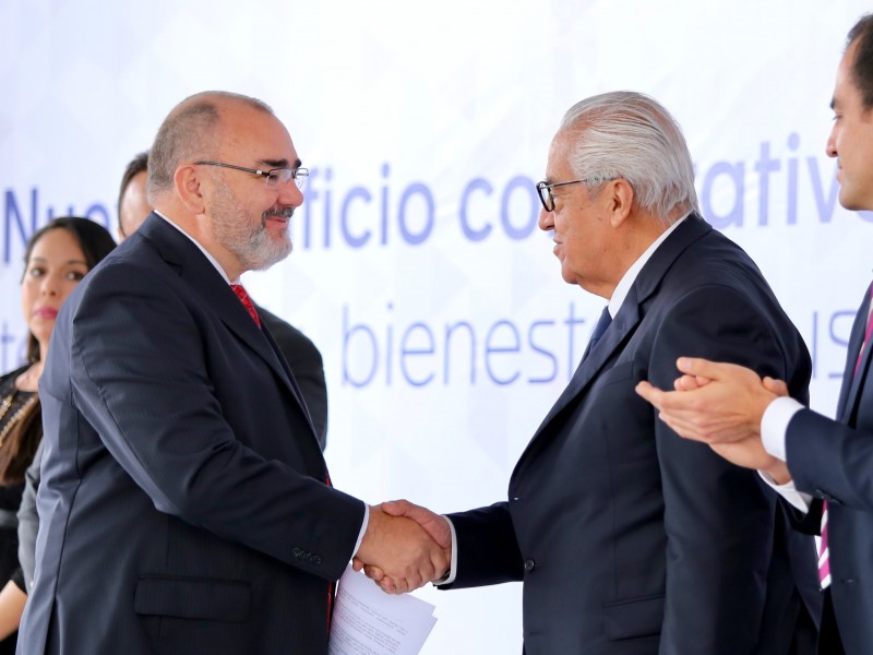 Puebla en condiciones para inversiones, dice gobernador Pacheco