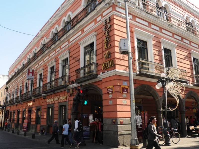 Puebla registra baja ocupación hotelera, el gobernador señala lo contrario