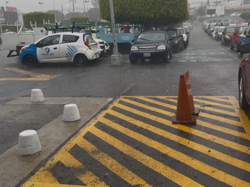 Puebla registra tercer día de lluvias con encharcamientos severos