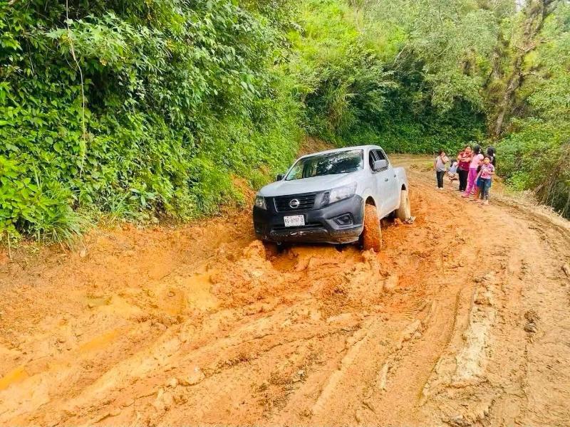 Pueblos de la Sierra Mixe-Zapoteca exigen caminos y servicios dignos