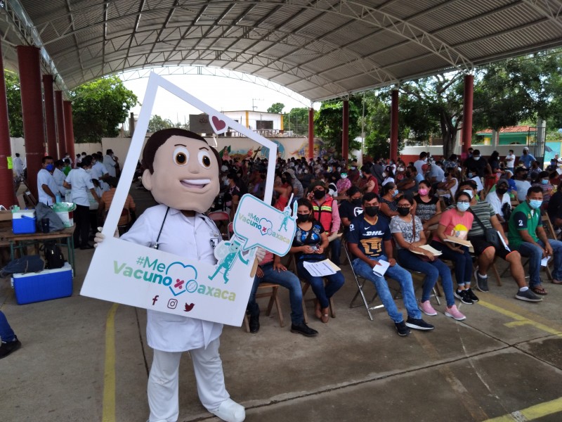 Pueden vacunarse ciudadanos de otros municipios en Tehuantepec: Bienestar