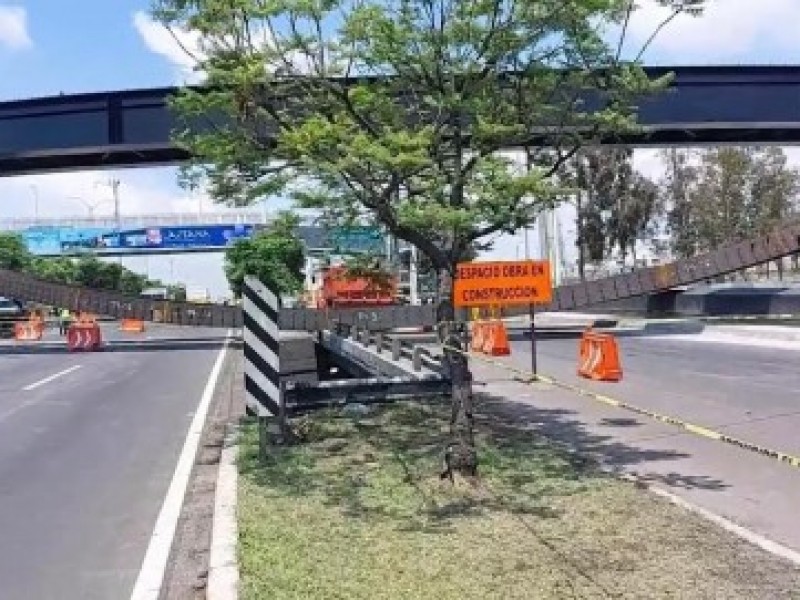 Puente colapsa en construcción en Querétaro