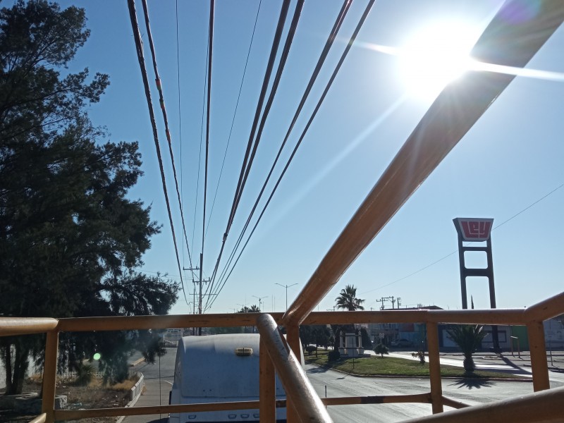 PUENTE PELIGROSO POR EL BOULEVARD DE LA JUVENTUD