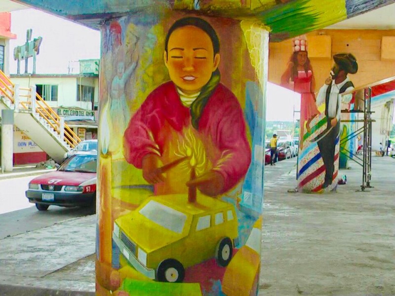 Puente Tuxpan se llena de color y cultura