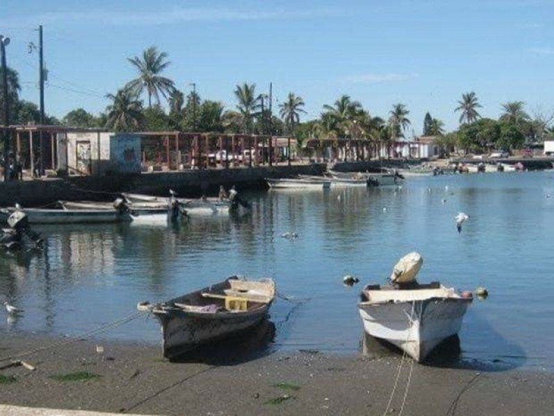 Puerto de Yavaros continúa abierto tras amenaza de 